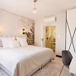 Szewska 22 Boutique